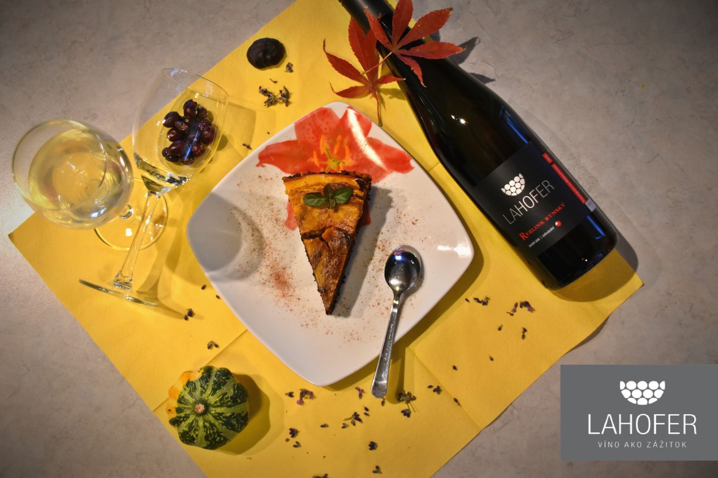 kolac_upravene_s-logom