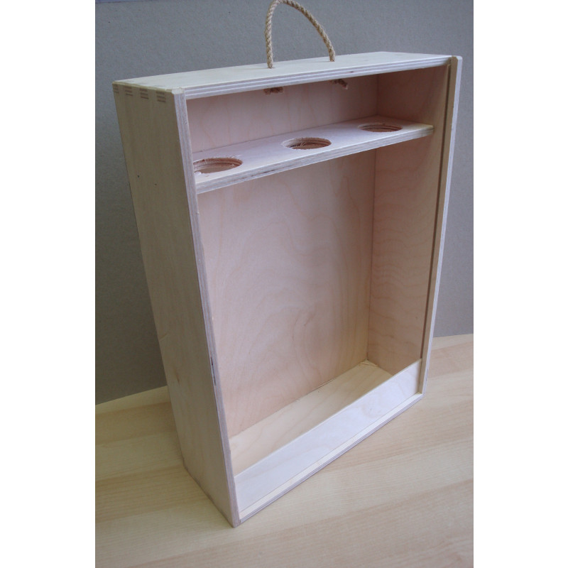 Drevená debnička na tri fľaše